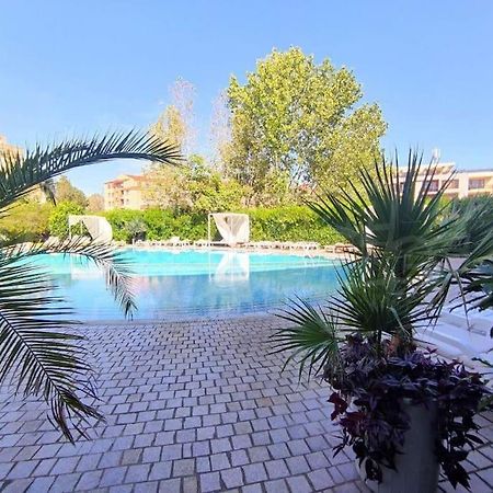 Large Apartment In Sunny Beach Exterior photo