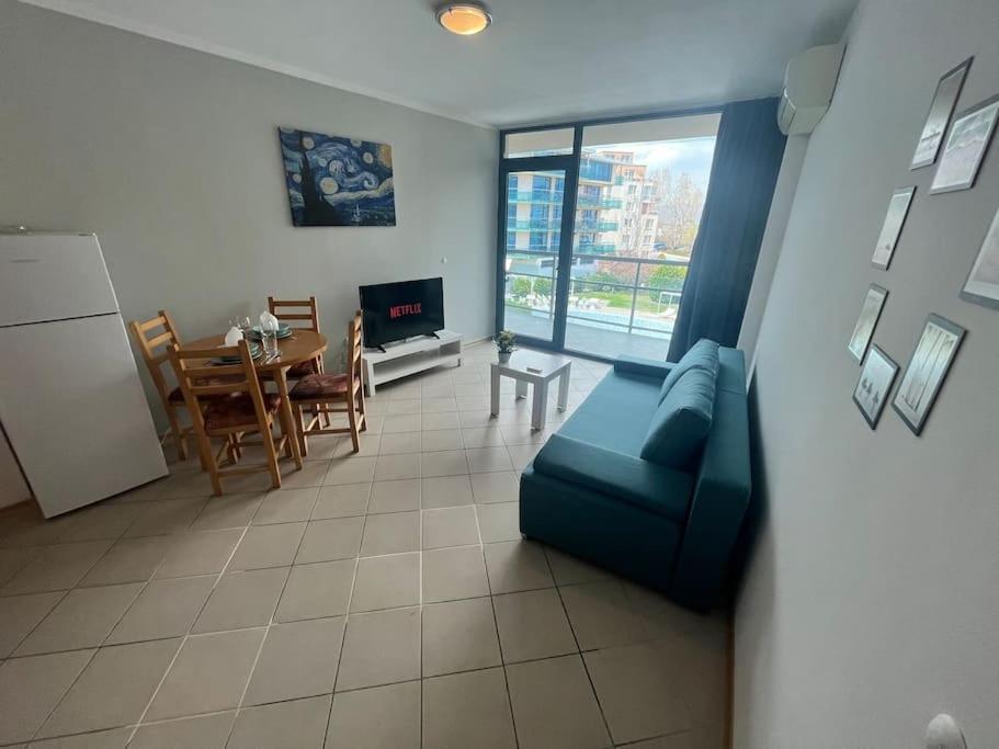 Large Apartment In Sunny Beach Exterior photo